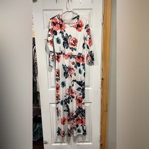 White floral maxi long sleeve